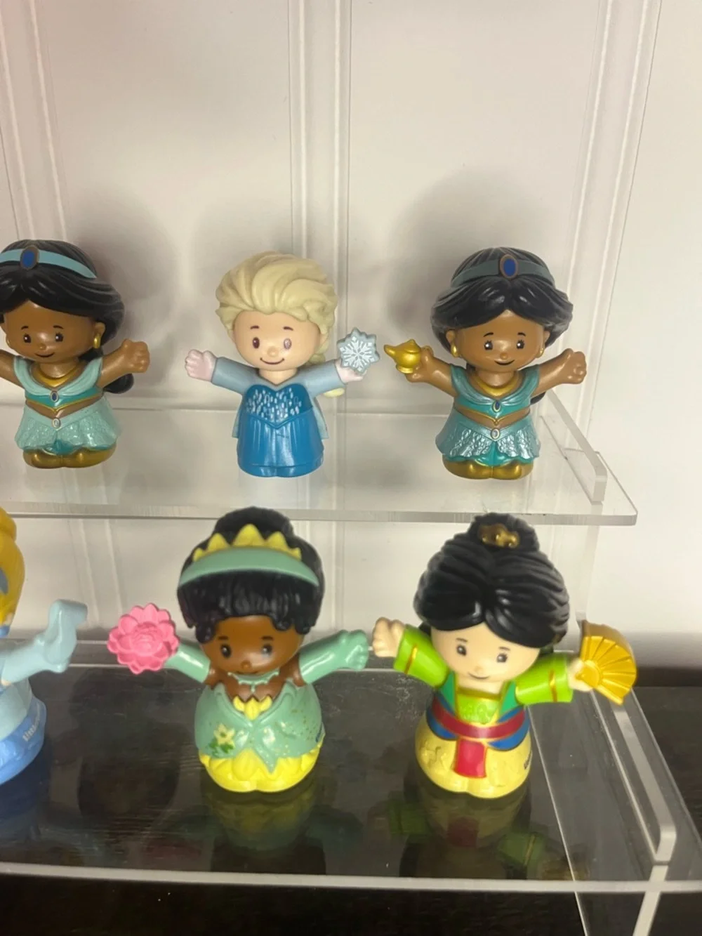 Little people princess ( non talkers ) - Picture 4 of 5